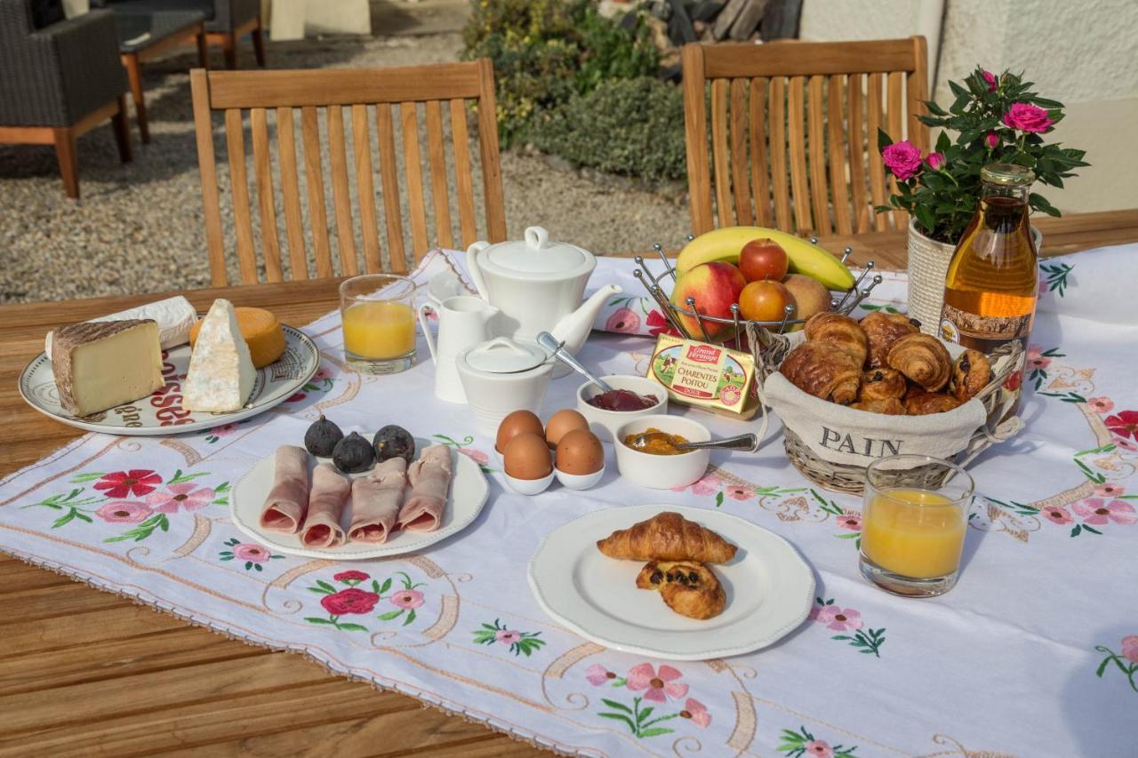 Bed and Breakfast La Bicyclette Bleue à Montmorillon Extérieur photo